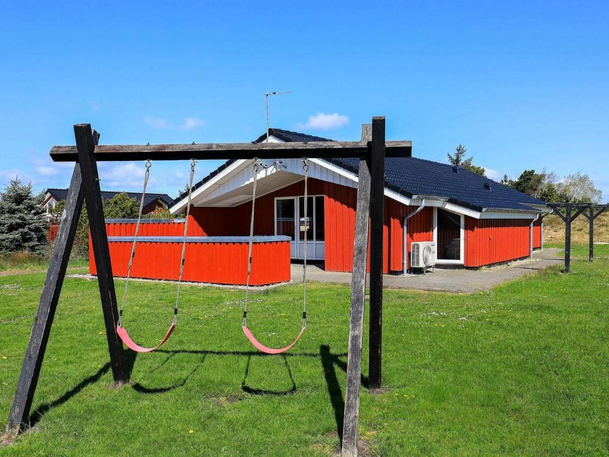 8 Person Holiday Home In Vejers Strand Room photo